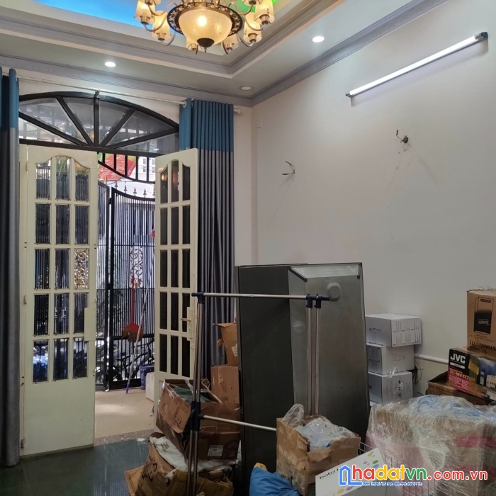 Bán nhà mặt tiền, khu tân chánh hiệp, quận 12, ngang 8,2m