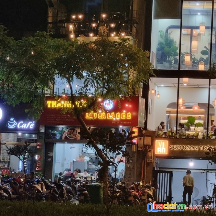 Bán nhà mặt phố hoàng cầu, view hồ, kinh doanh đỉnh, thống số đẹp, giá cạnh tranh, 50m2 25 tỷ.