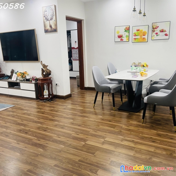 Cần bán gấp trong tháng 5 căn hộ cc tại 0201 s2 goldmark city