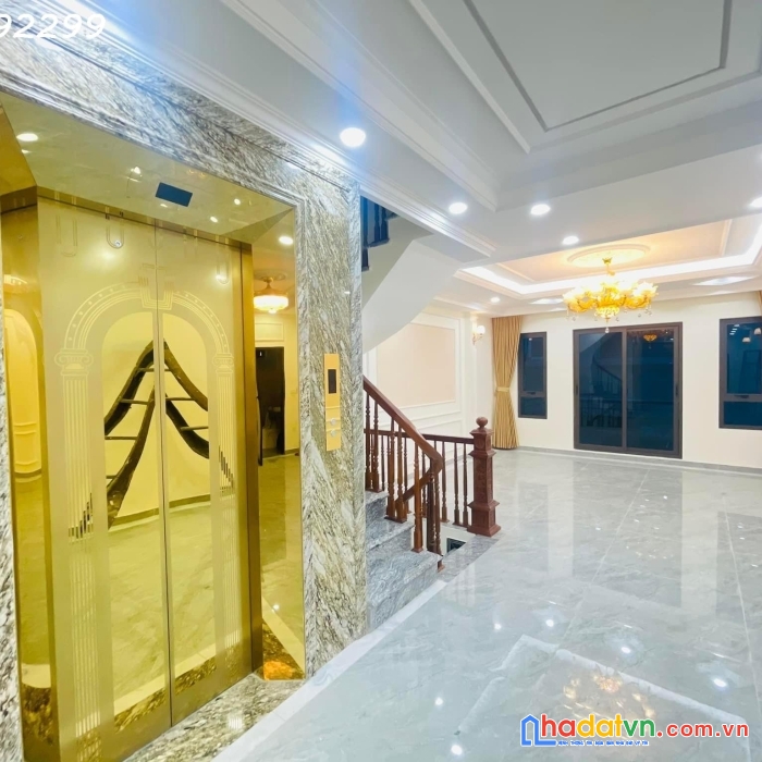 Bán gấp nhà 7 tầng thang máy nguyễn văn huyên, cầu giấy, ngõ thông kinh doanh mọi loại hình
