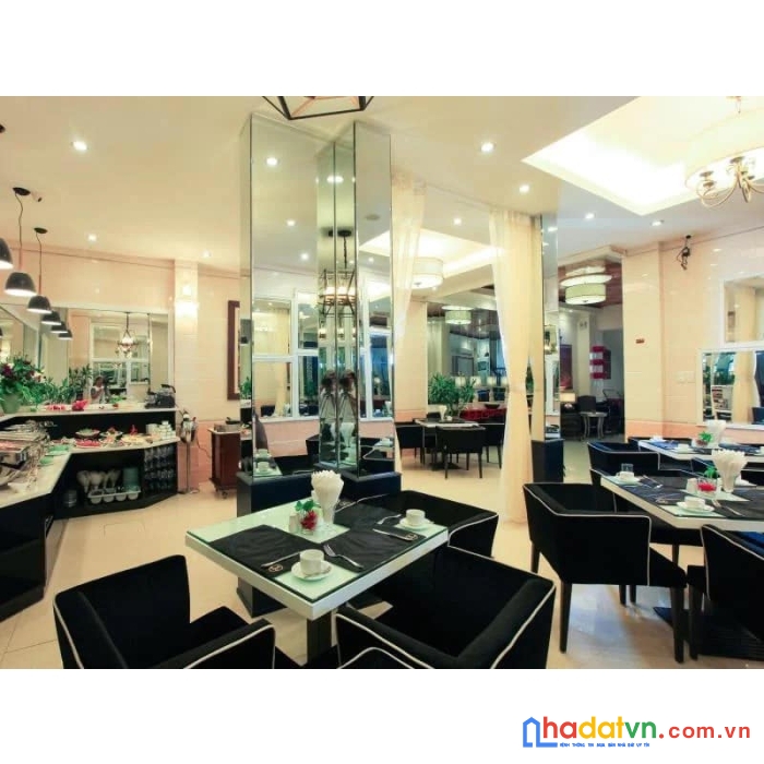 Khách sạn đẳng cấp phố cổ - khu phố người nước ngoài du lịch và làm việc- vị trí đẹp nhất phố -