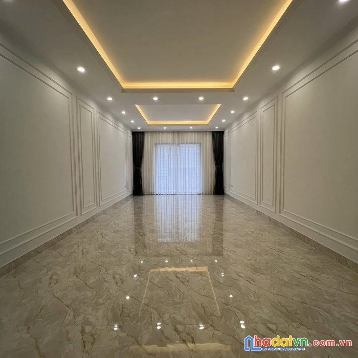 Bán nhà phố trung kính 70m2 x 7 tầng - vỉa hè đá bóng - kinh doanh sầm uất - giá 23 tỷ