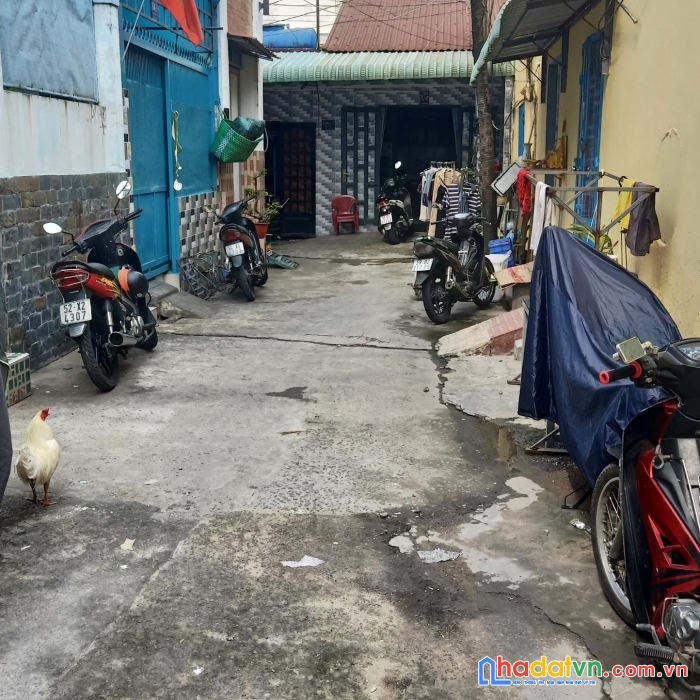 Nhà bình long tp 60m2 2t 2pn cách mt chỉ 40m, 5 4 phút qua aeon giá chỉ 5tỷxx