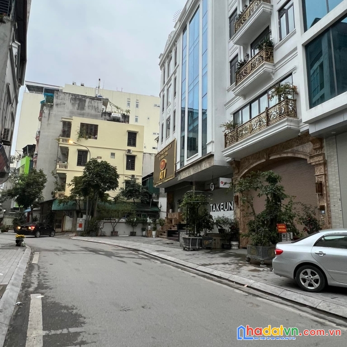 Bán nhà đẹp ơ ngay ngõ 603 phố lạc long quân tây hồ hà nội 9 tỷ.