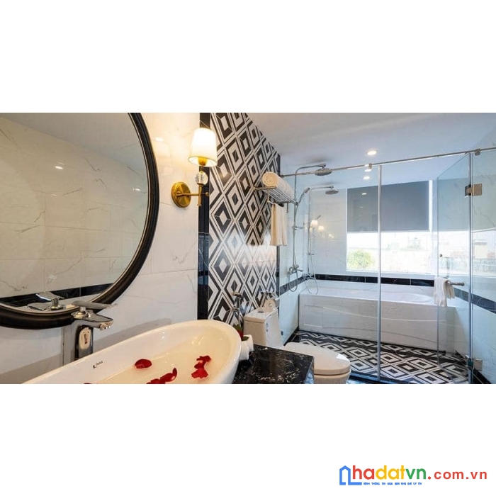 Bán nhà mặt phố lô góc văn miếu quốc tử giám 7 tầng, mặt tiền khủng, đẳng cấp đế vương 0918086689