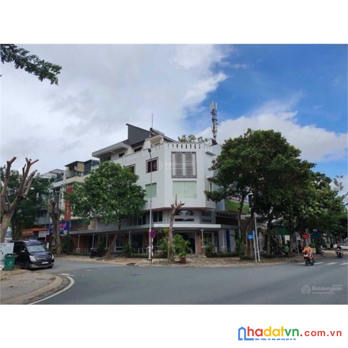 Căn góc 2 mặt tiền hoàng quốc việt, p.phú mỹ