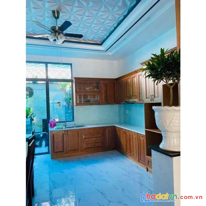 Siêu phẩm 3 tầng ,100m2,ngang 5m,ô tô trong nhà,  giá cực rẻ-huỳnh tấn phát p,phú thuận q7