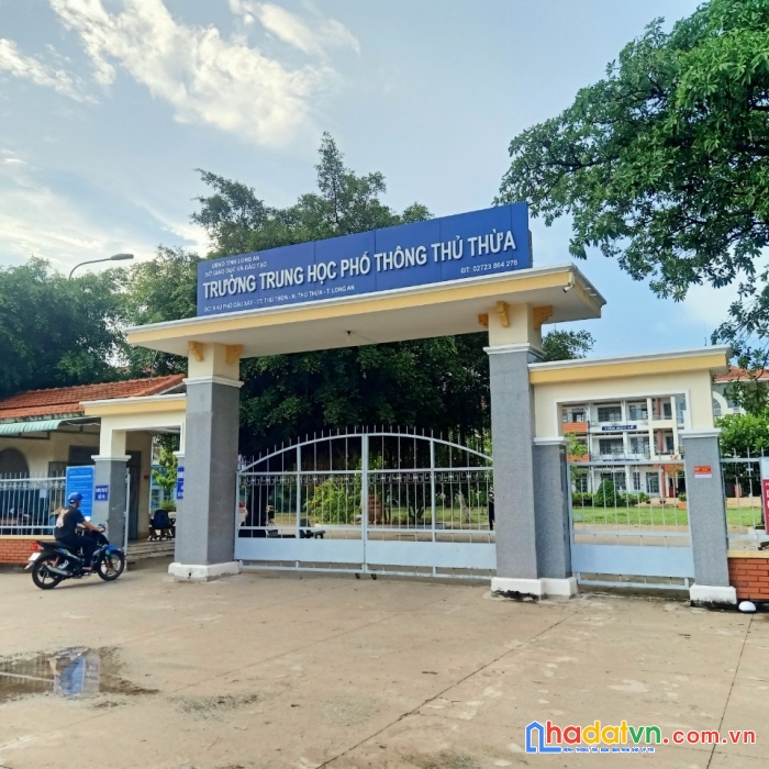 Bán lô đất góc 2 mặt tiền khu dân cư thị trấn thủ thừa, long an