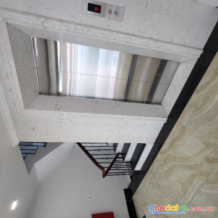 Bán nhà tôn đức thắng, hiếm, 5 tầng, thang máy, kinh doanh, văn phòng, ô tô