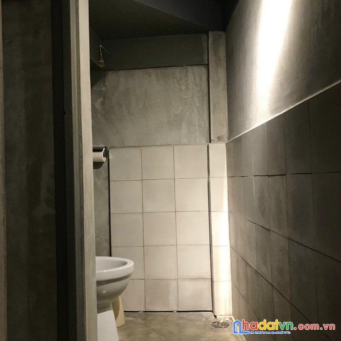 Nhà cách mạng tháng tám, 36m2, chỉ 4 tỷ 890, đẹp độc đáo