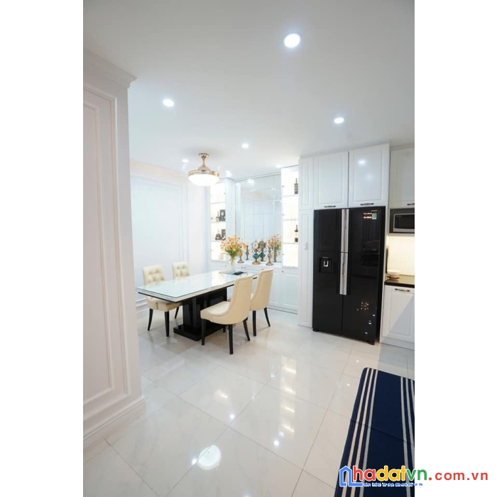 Siêu phẩm mặt phố võ chí công, cầu giấy 65m, 7 tầng, mt 5m. giá: 34 tỷ