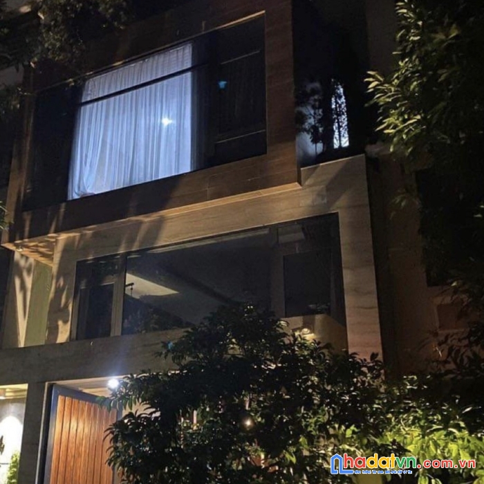 Bán nhà phố hào nam, tt quận đống đa, ô tô trong nhà, văn phòng, kinh doanh, 55m2, 4 tầng, nhỉnh