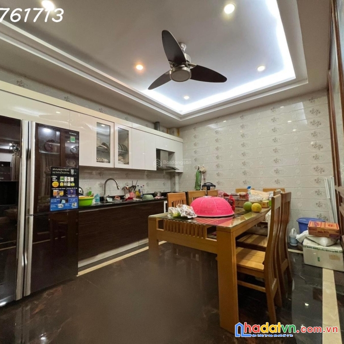 Bán nhà phố cầu giấy, ô tô kinh doanhgì cũng đỉnh, 15m ra phố, 60m2m2, hơn 10tỷ.