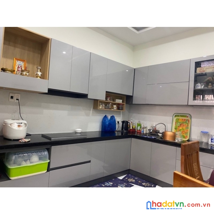 Nhà núi thành, kiệt ô tô, thẳng 30m ra mt, 56m2, 3 tầng đẹp