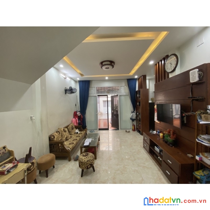 .nhà ông ích khiêm, gần mặt tiền, kiệt ô tô 3 tầng sạch đẹp 3.x tỷ