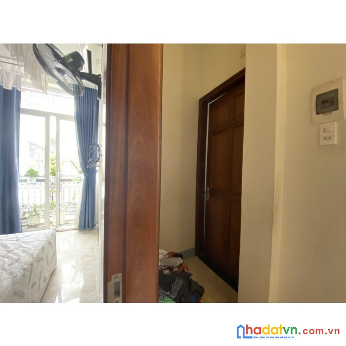 .nhà ông ích khiêm, gần mặt tiền, kiệt ô tô 3 tầng sạch đẹp 3.x tỷ