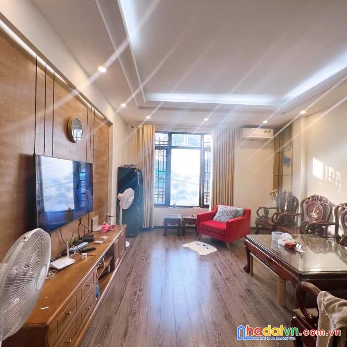 Bán nhà ngõ 159 cầu giấy 52m x 6 tầng, mt: 4.2m, gara ô tô