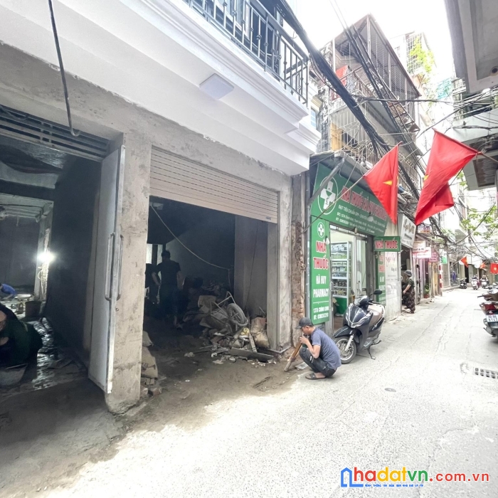 Mặt phố hiếm - ôtô qua - kinh doanh đỉnh - thang máy - dòng tiền khủng 120tr/tháng -
