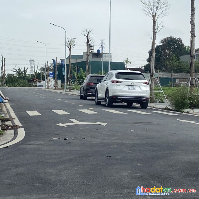 Đất đấu giá hà phong, liên hà - làng nghề đường 4 xe tránh nhau mà giá nhỉnh 2 tỷ. lh ms oanh