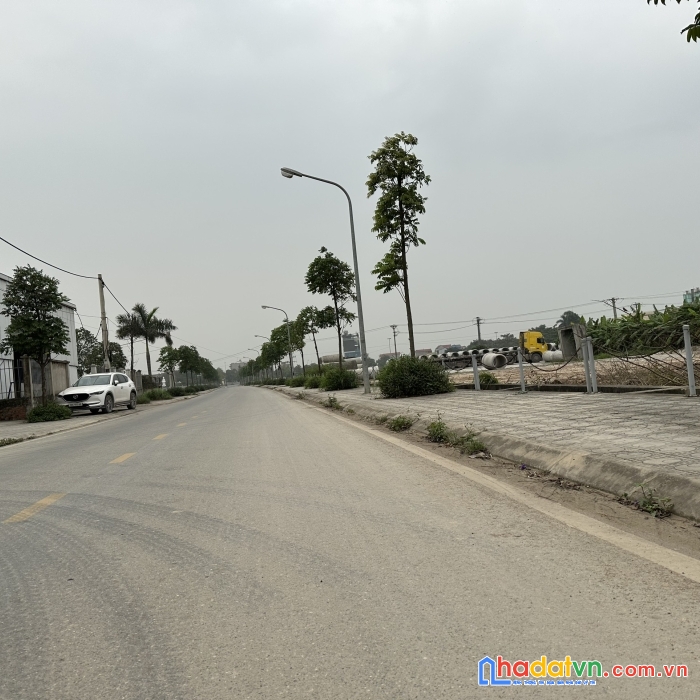 Cực kỳ hiếm, 31,6tr/m2 bạn đã nhập khẩu về nguyên khê đông anh, đường 10m thông, 2 mặt thoáng.