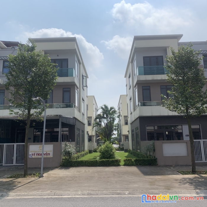 Bán rẻ nhà phố đường 26m, chỉ nhỉnh 6 tỉ có ngay nhà 3 tầng 120m2