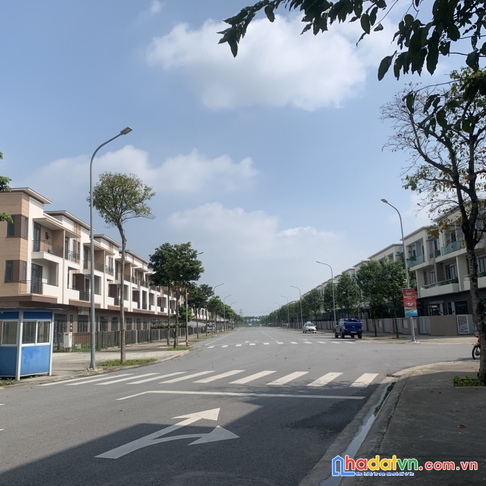 Chính chủ bán lỗ căn shophouse trục đường 26m chỉ 6 tỷ xxx