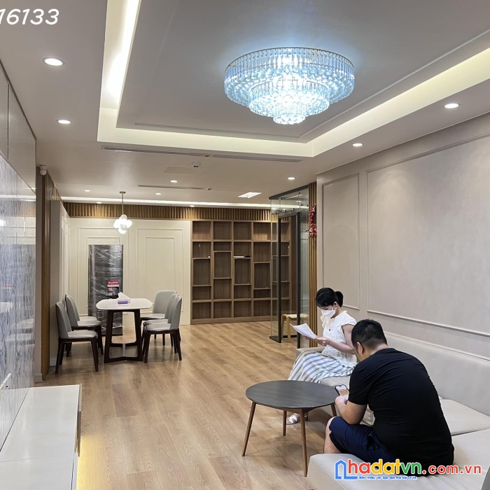Nhỉnh 5 tỷ sở hữu chung cư cao cấp ngoại giao đoàn, 130m2, view đẹp, nội thất nhập khẩu,