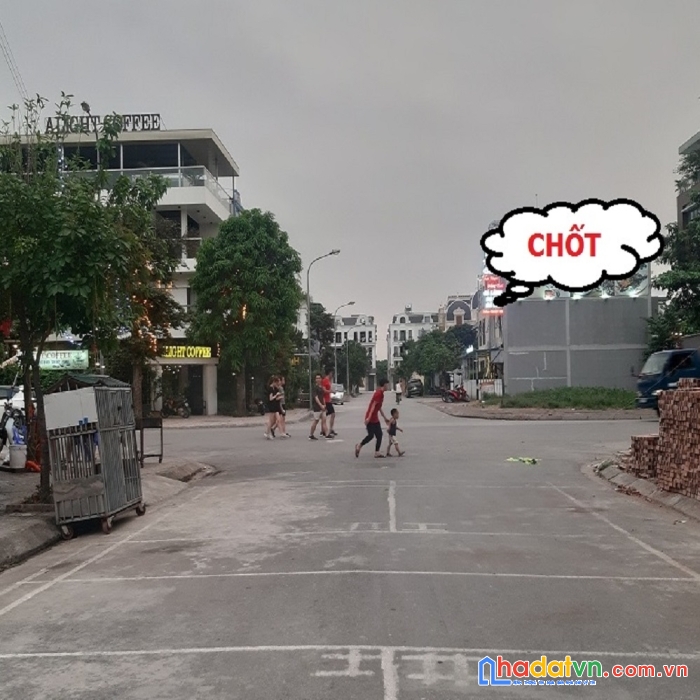 180m2 đất trâu quỳ, gia lâm. xây văn phòng, khách sạn thì đỉnh nhất. lh 0398381708.
