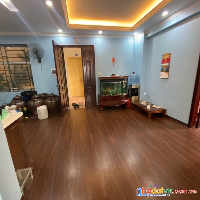 Chung cư  trần quý kiên dịch vọng - cầu giấy dt79 m2 giá 2.x tỷ