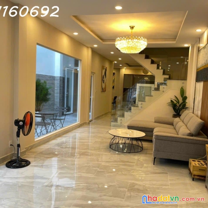 Bán villa đường lê thị riêng, phường bến thành, quận 1.