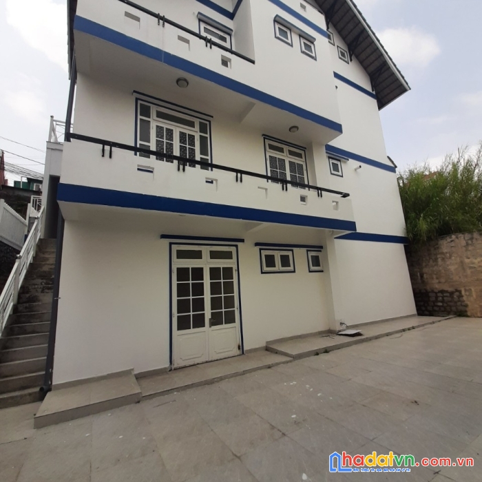 Cần cho thuê biệt thự gần hồ xuân hương đường trạng trình, đà lạt giá 35 triệu/tháng