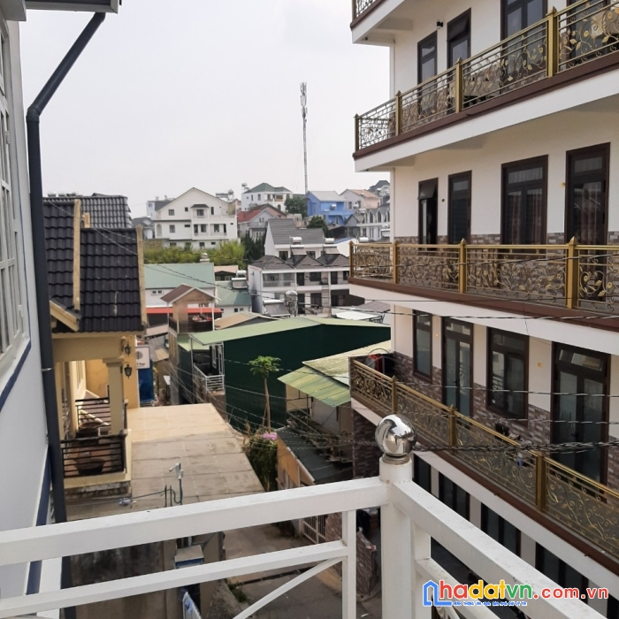 Cần cho thuê biệt thự gần hồ xuân hương đường trạng trình, đà lạt giá 35 triệu/tháng