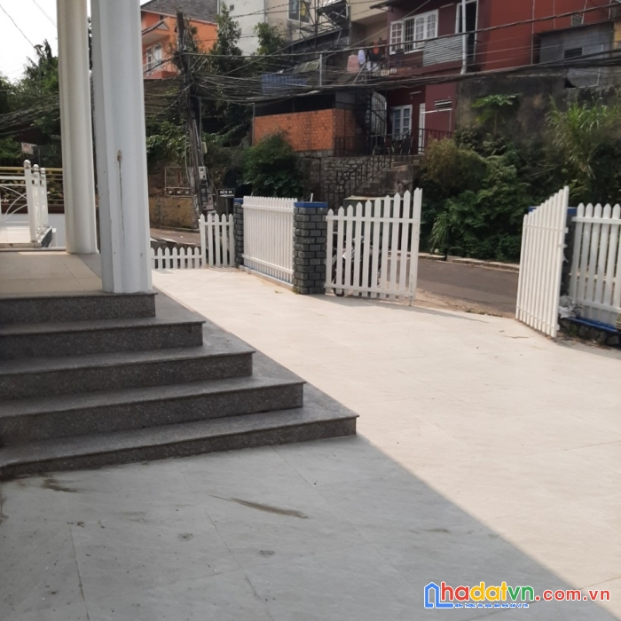 Cần cho thuê biệt thự gần hồ xuân hương đường trạng trình, đà lạt giá 35 triệu/tháng
