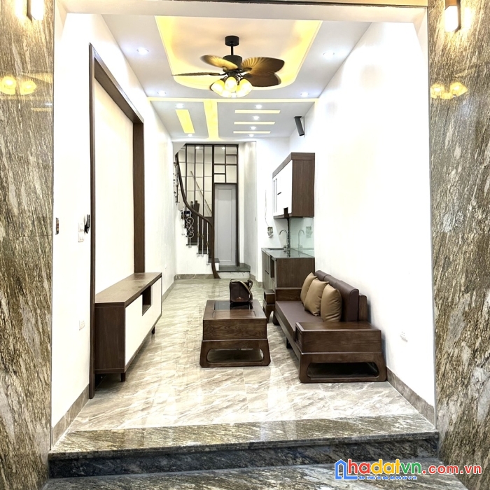 Bán nhà 5 tầng phố đại la- nhà đẹp xây mới,kiên cố chắc chắn,ô tô đỗ cửa,kinh doanh nhẹ