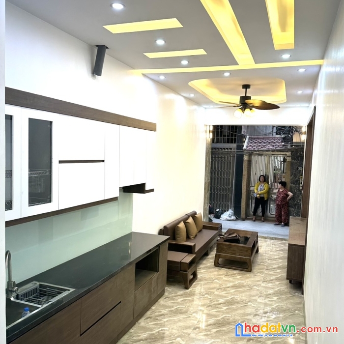 Bán nhà 5 tầng phố đại la- nhà đẹp xây mới,kiên cố chắc chắn,ô tô đỗ cửa,kinh doanh nhẹ