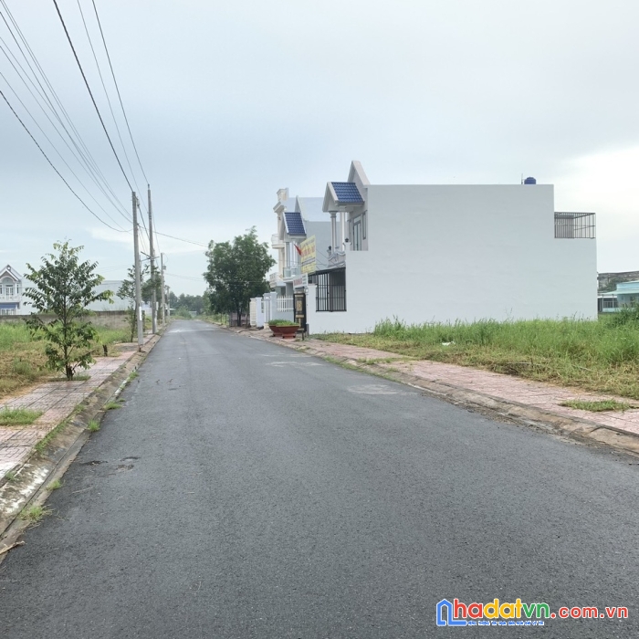 Chính chủ cần bán gấp lô đất thổ cư 93,5m2 chỉ hơn 1 tỷ, đã có sổ