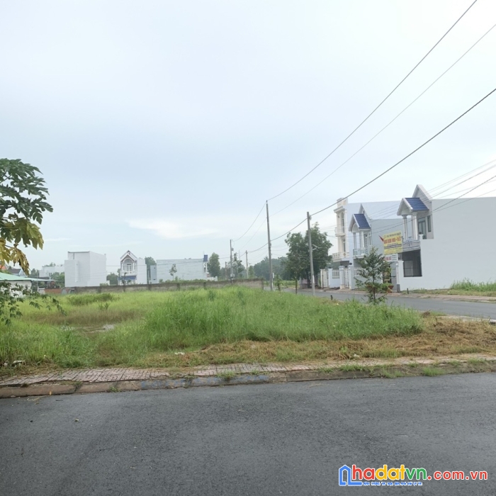 Chính chủ cần bán gấp lô đất thổ cư 93,5m2 chỉ hơn 1 tỷ, đã có sổ