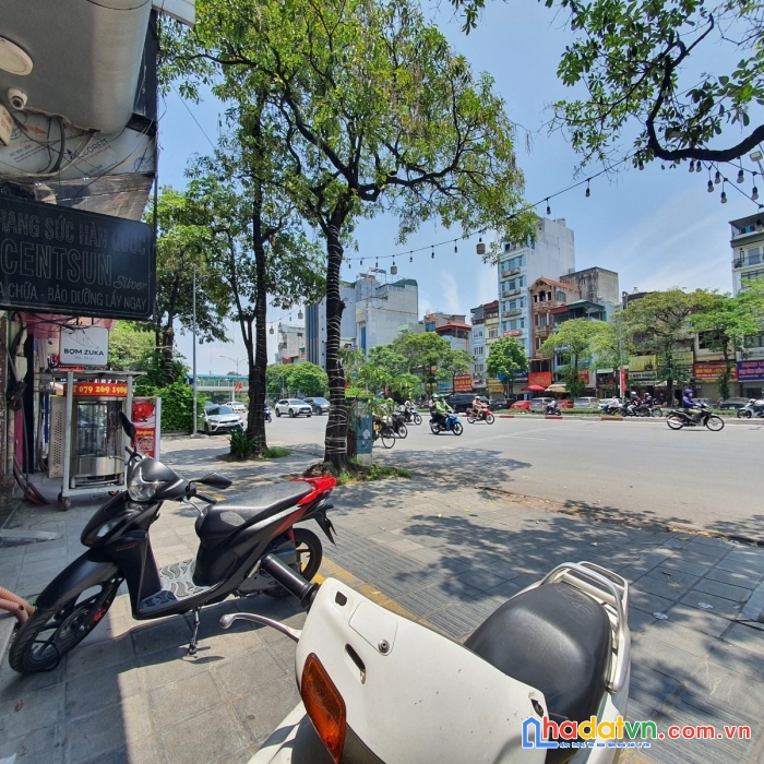 Bán nhà mặt phố trần khát chân, hbt 100m x 5t vỉa hè, ô tô, kd giá 43 tỷ. lh: 0344051369