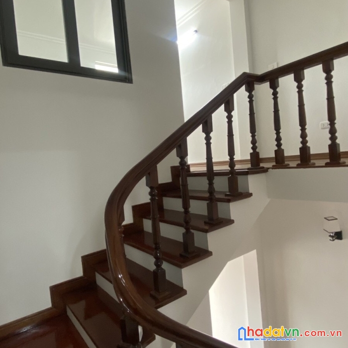 (cực hiếm) nhà phố giảng võ, ô tô, văn phòng, kinh doanh, dòng tiền, lãi vốn.
