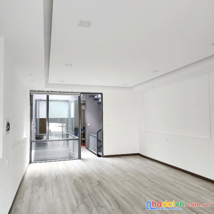 Nhà 3 tầng đường bùi minh trực p6q8. giá 3,98 tỷtl