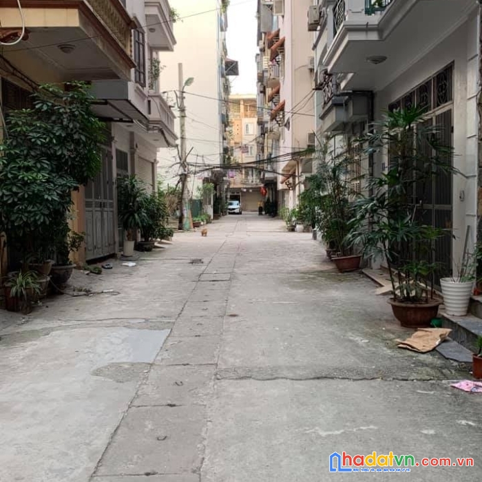 Bán nhà phân lô vip hoàng văn thái chỉ 4,1 tỷ ô tô tránh, mặt ngõ thông, 35m2 đẹp ở luôn