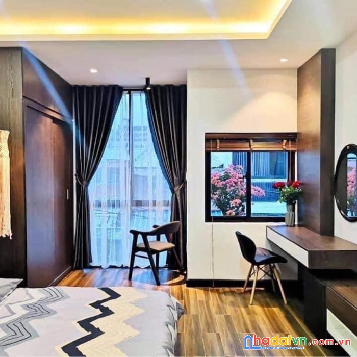 Bán nhà phân lô vip hoàng văn thái chỉ 4,1 tỷ ô tô tránh, mặt ngõ thông, 35m2 đẹp ở luôn