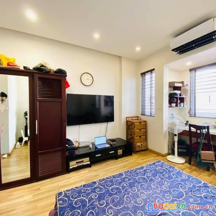 Bán nhà phân lô vip hoàng văn thái chỉ 4,1 tỷ ô tô tránh, mặt ngõ thông, 35m2 đẹp ở luôn