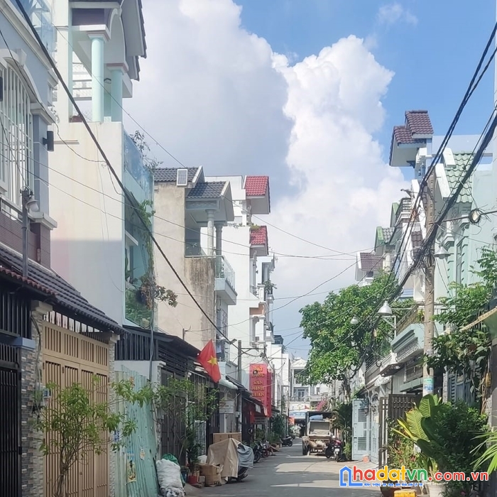 Bán nhà hẻm xe tải 6m phạm đăng giảng, bình tân, 42m2, ngang 4 x 11m, chỉ 3.8 tỷ tl chính chủ.