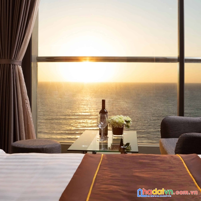 Thu nhập 100 triệu khách sạn 5 tầng có thang máy cần bán gấp giảm 2 tỷ