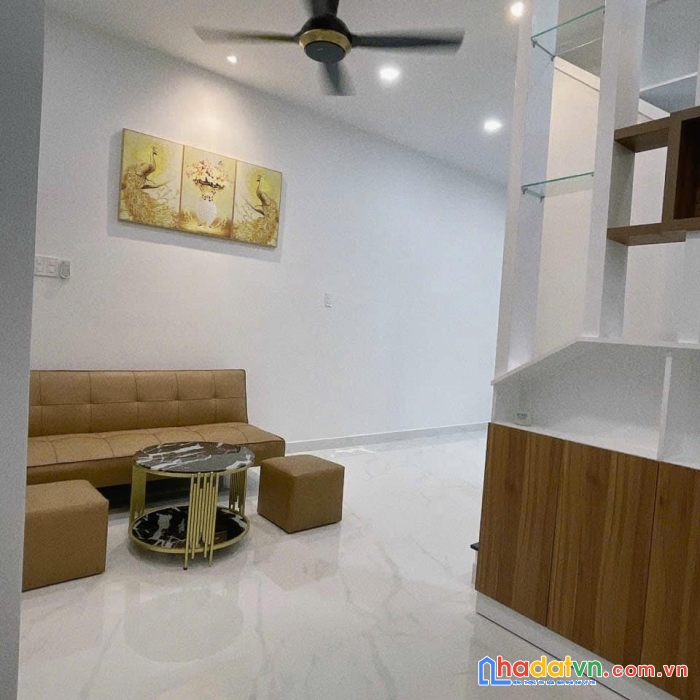 Nhà mới đẹp - dt 38.1m2 sổ vuông - hxh - hai mặt hẻm - nội thất xinh xắn 1t1l 2pn