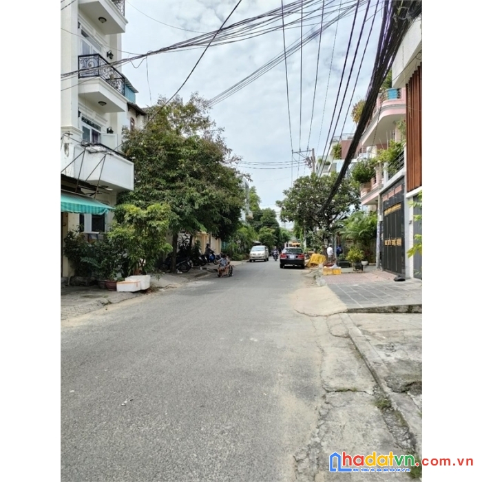 Nhà ngộp hồ đắc di, tân phú – đường rộng 12m, 102m2, 2 tầng, 8.3 tỷ