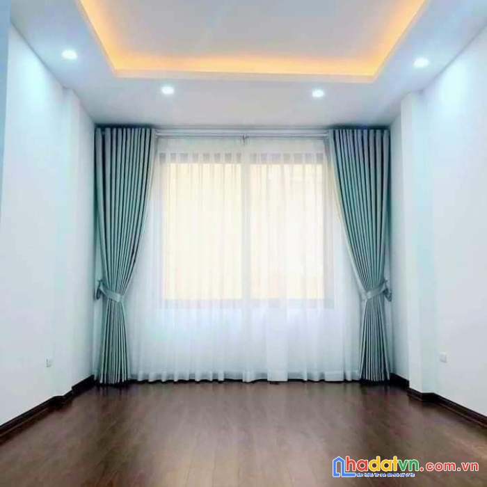 Bán nhà gần trường đại học bách khoa dt: 45m2 4 tầng mặt ngõ rộng 4m mt 6m - 5 phòng ngủ mặt ngõ