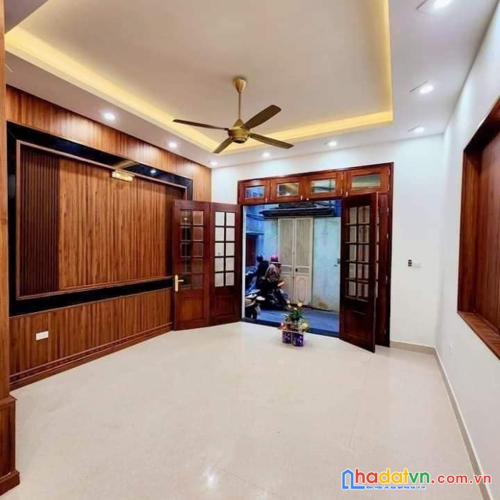 Bán nhà gần trường đại học bách khoa dt: 45m2 4 tầng mặt ngõ rộng 4m mt 6m - 5 phòng ngủ mặt ngõ