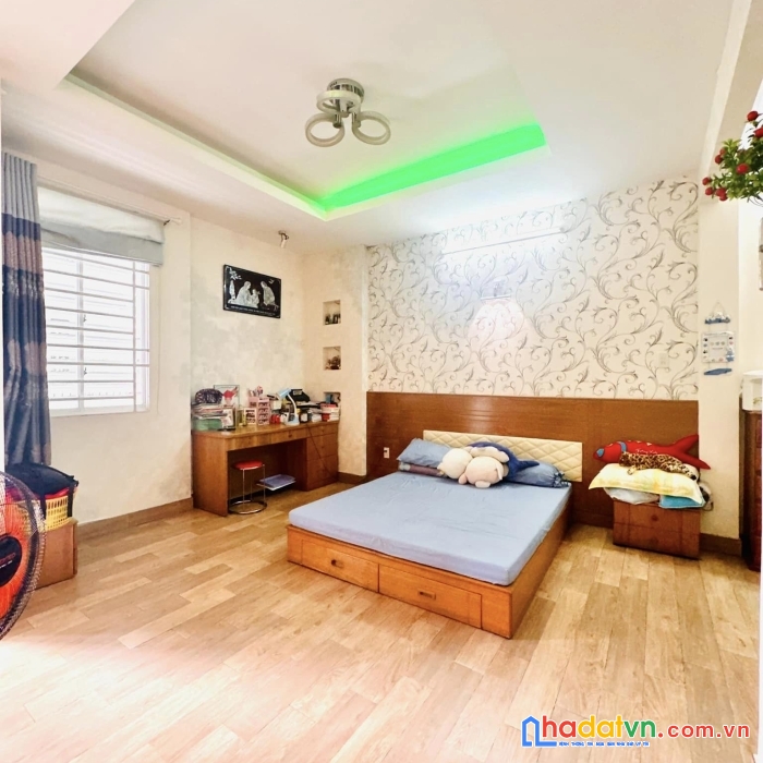 Cần bán gấp nhà lê văn sỹ, phường 10, quận phú nhuận